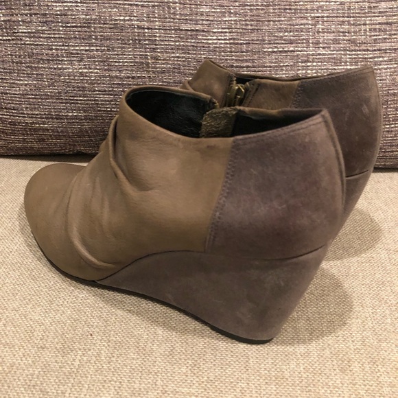 Eileen Fisher slope pm ankle booties zip round toe - Picture 5 of 8